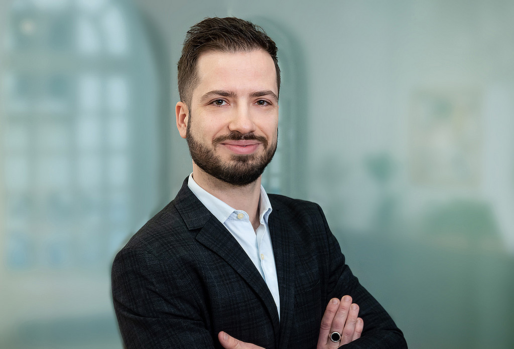 Dr. Tommaso Bighelli