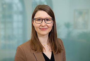 Professor Dr Sabrina Jeworrek